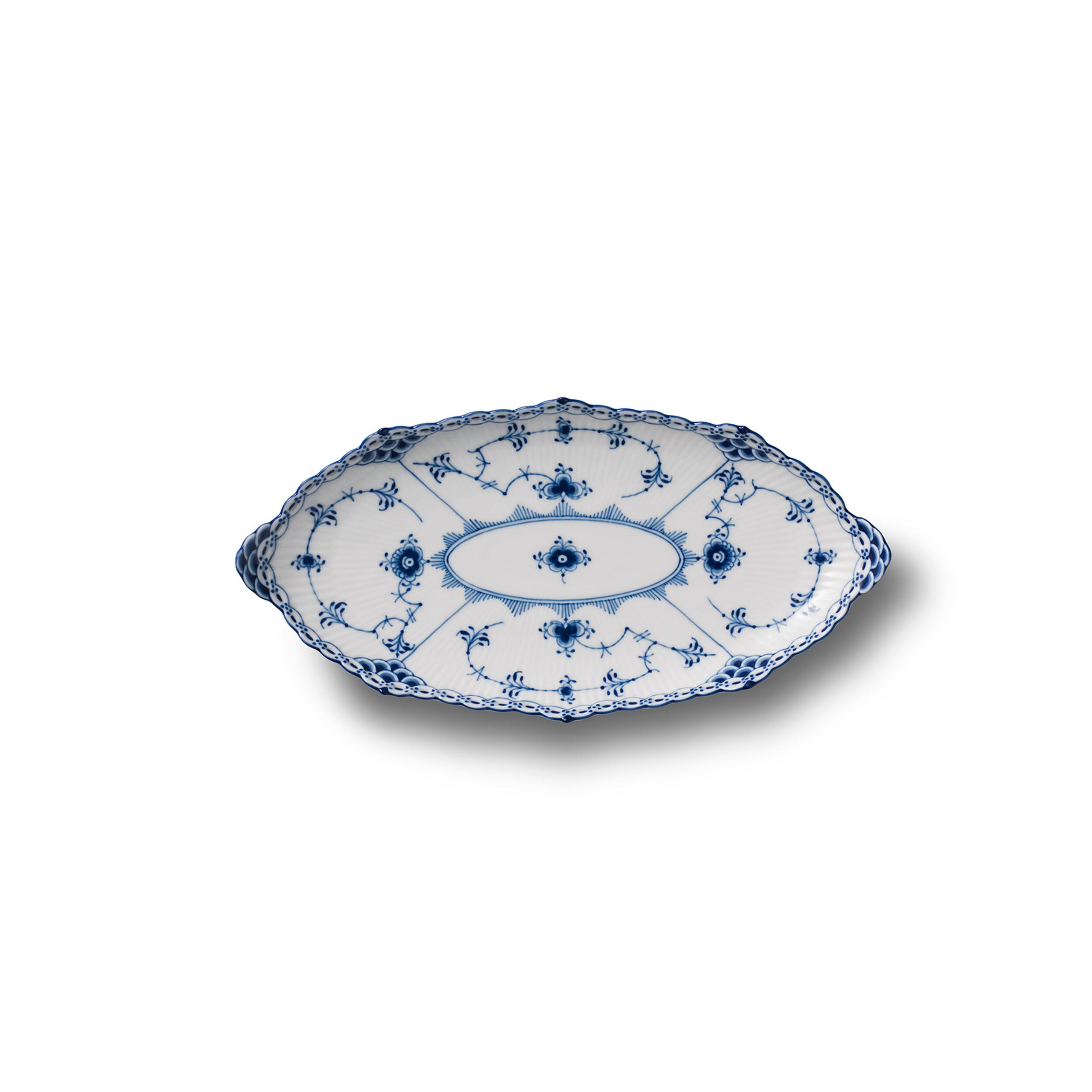  Royal Copenhagen 1016759 Blue Fluted Plain Oval Dish Plate, 9.3  inches (23.5 cm), Wedding Gift : Home & Kitchen