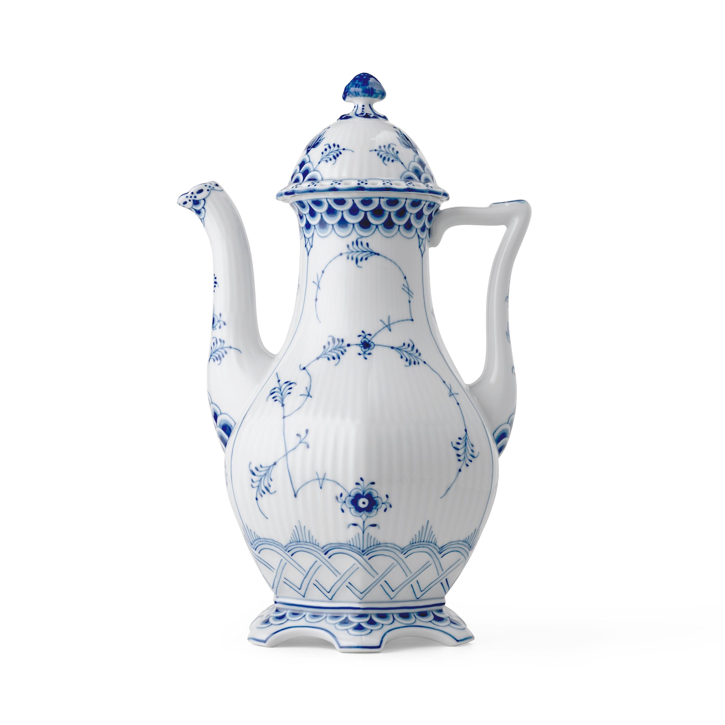 Blue Fluted, Half Lace, Tea Cup and saucer, capacity 20 cl., Royal  Copenhagen, No. 1102080, Alt. 1-525, Arnold Krog
