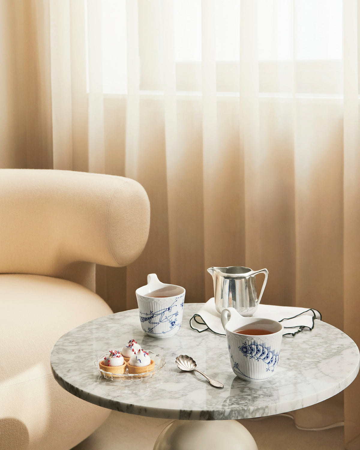 Cups and Mugs