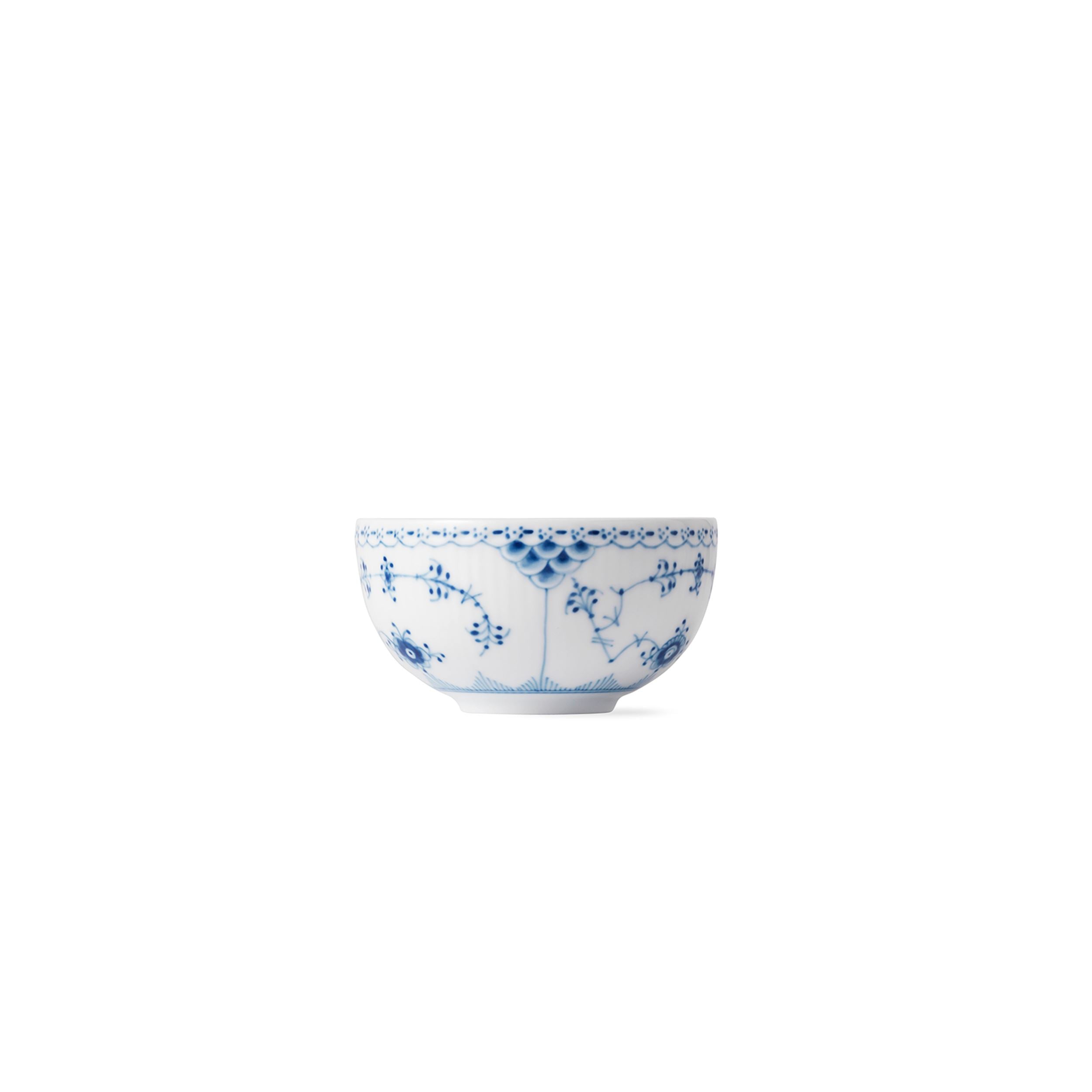 Blue Fluted Half Lace Bowl, 35 cl | Royal Copenhagen