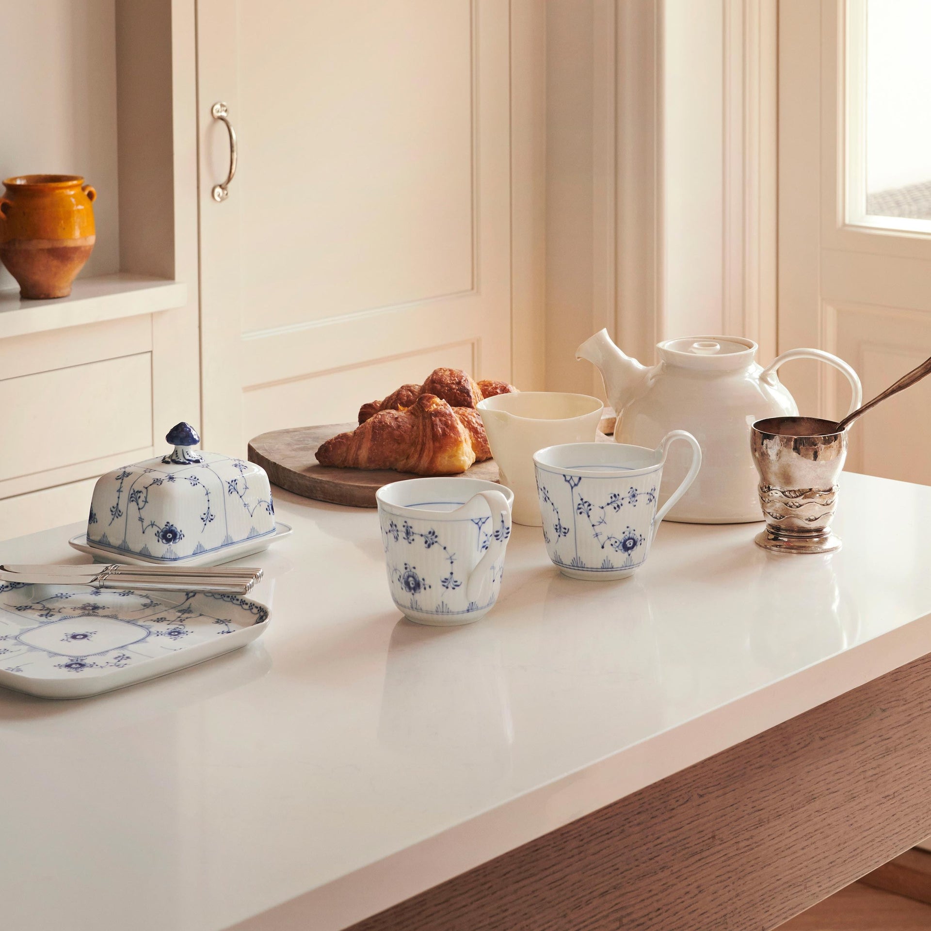 Blue Fluted Plain High Handle Cup, 33 cl