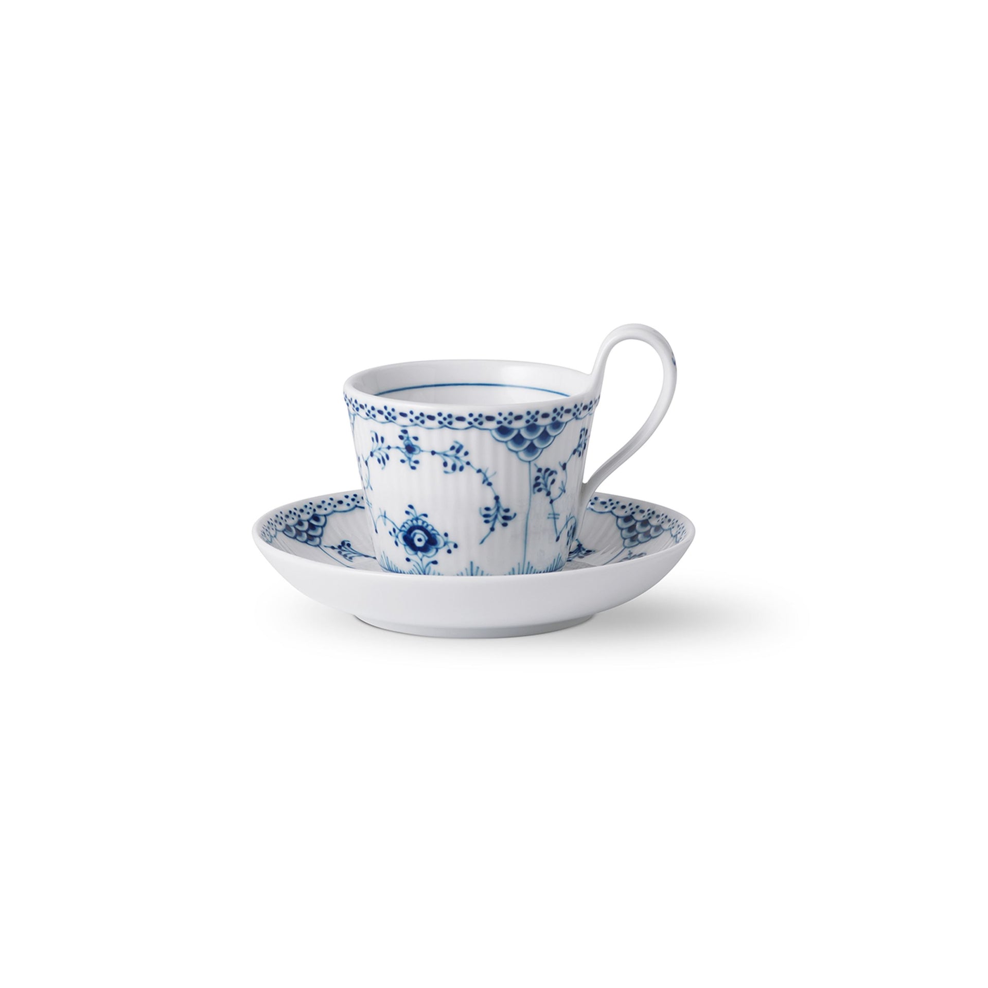 Musselmalet Halvblonde kop og underkop, 17 cl - Blue Fluted Half Lace Cup and Saucer, 17 cl
