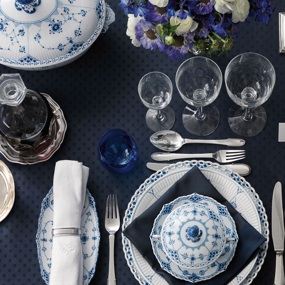Musselmalet Halbspitze Blau Terrine mit Deckel, 200 cl
