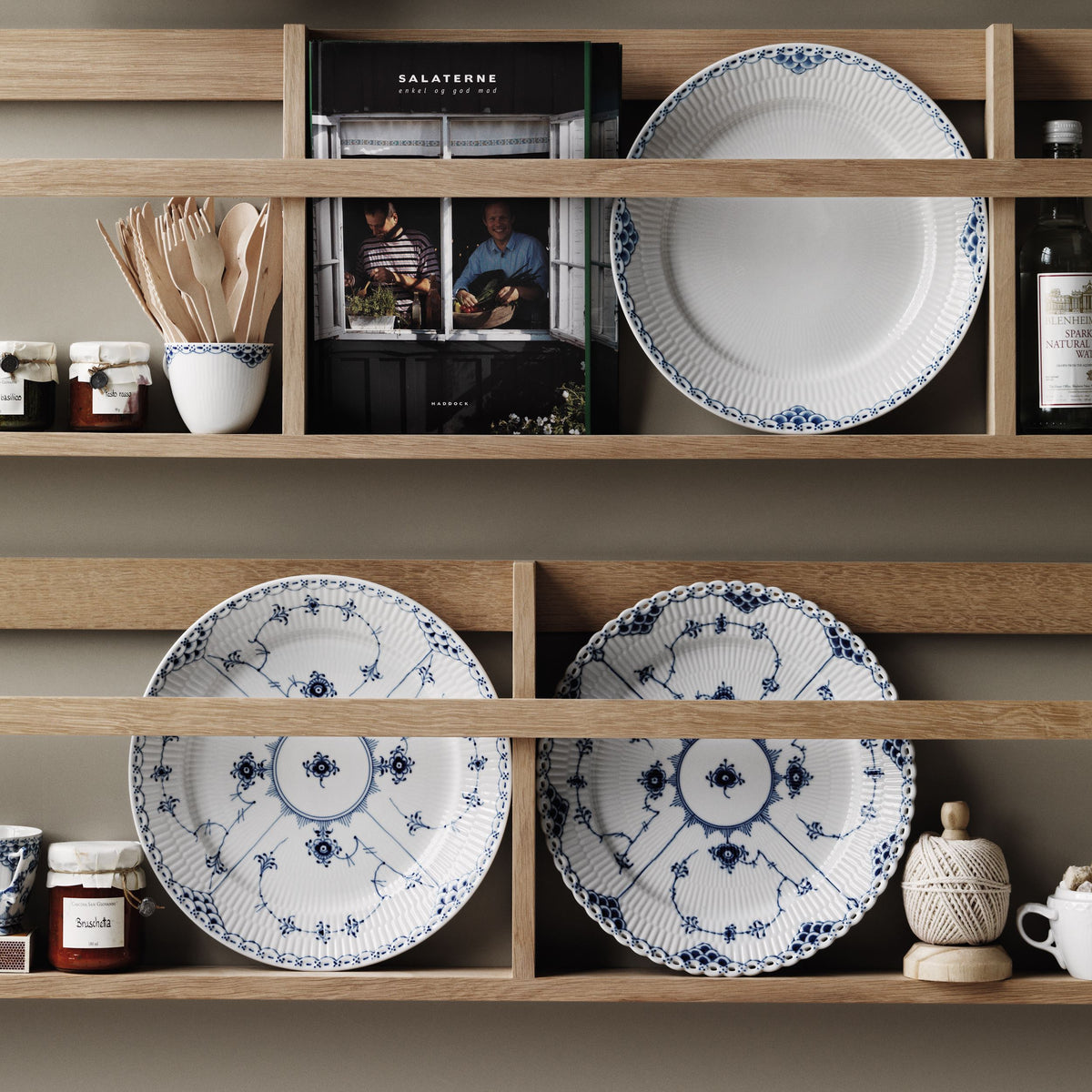 Blue Fluted Half Lace Plate, 22 cm