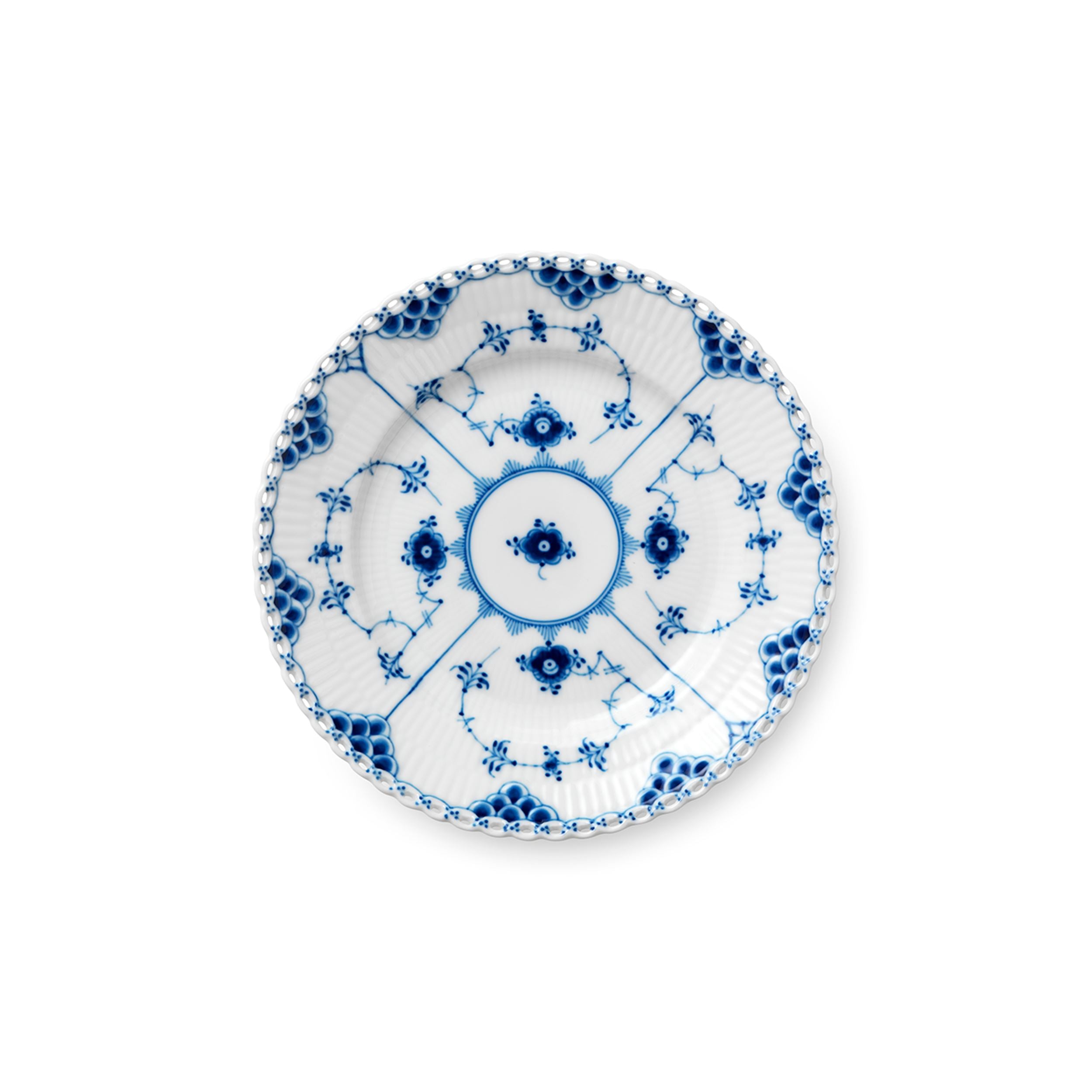 Blue Fluted Full Lace Plate, 17 cm | Royal Copenhagen