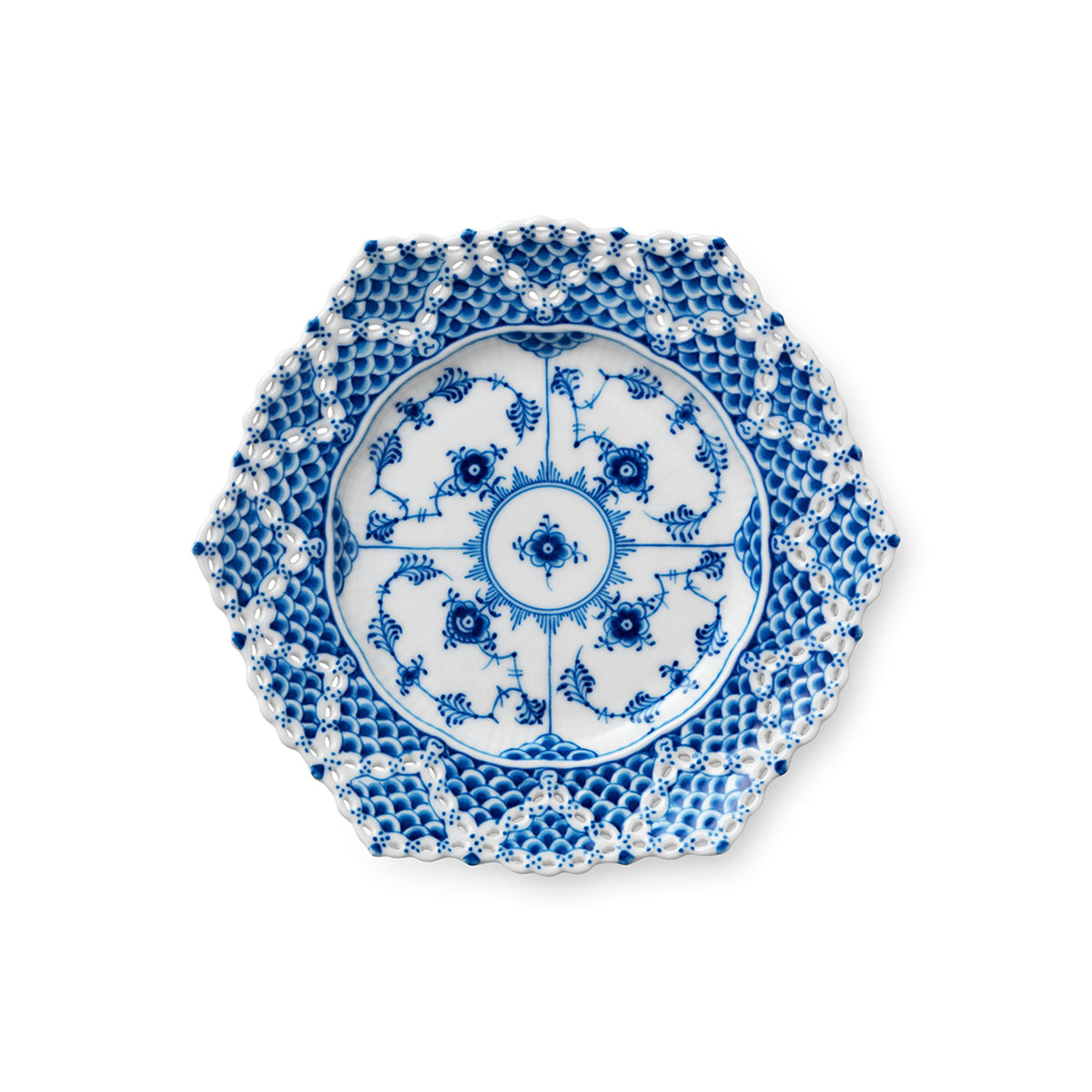 Blue Fluted Full Lace Plate with Double Lace Border, 21 cm