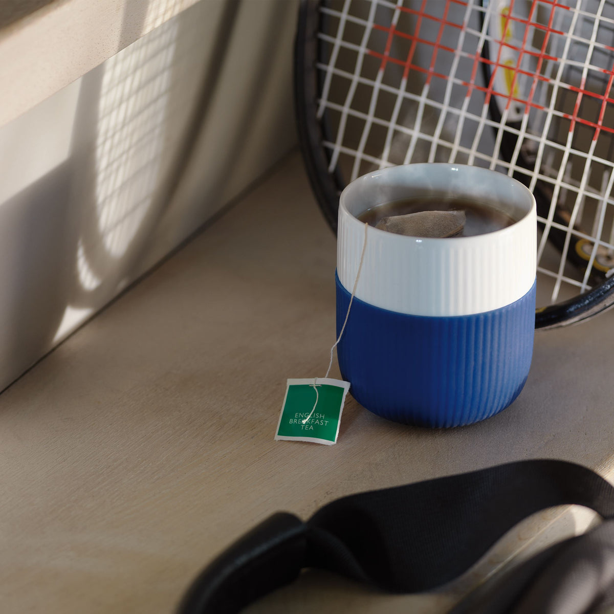 Fluted Contrast Mug, Mega Blue, 35 cl