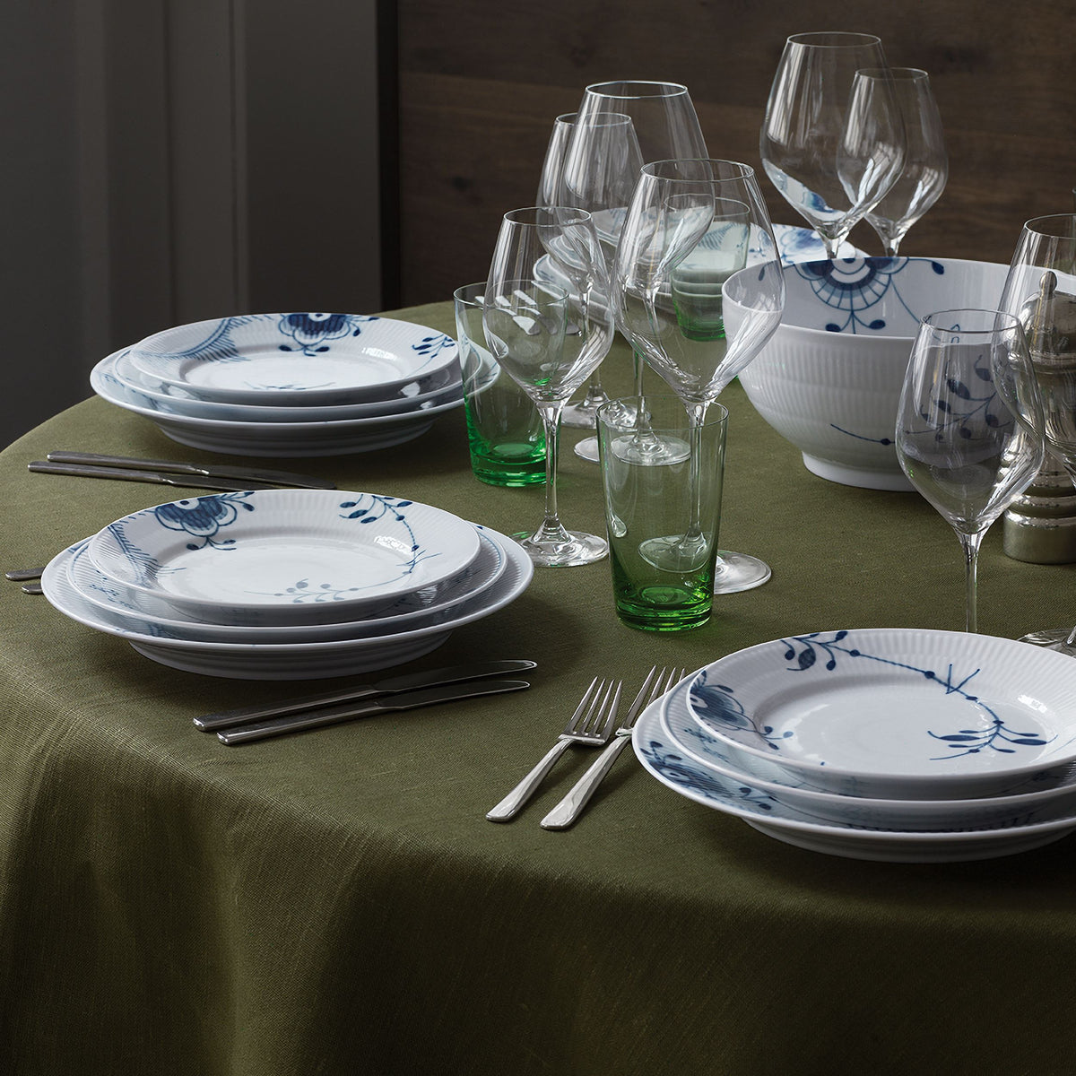 Blue Fluted Mega Plate, Decoration 2, 22 cm