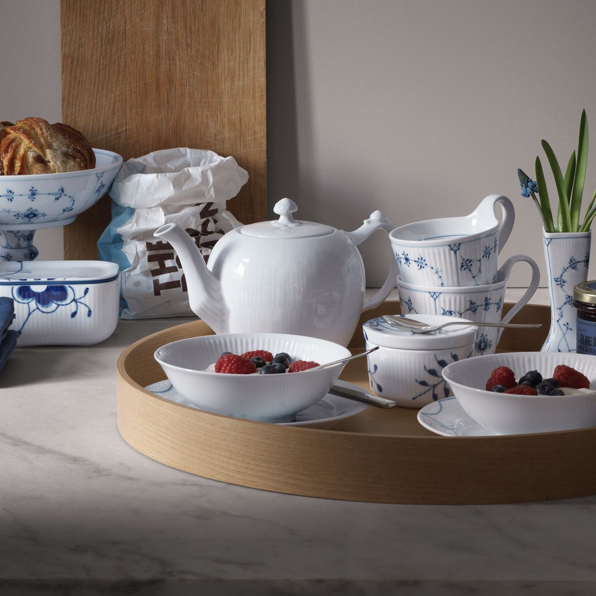 White Fluted Teapot, 100 cl