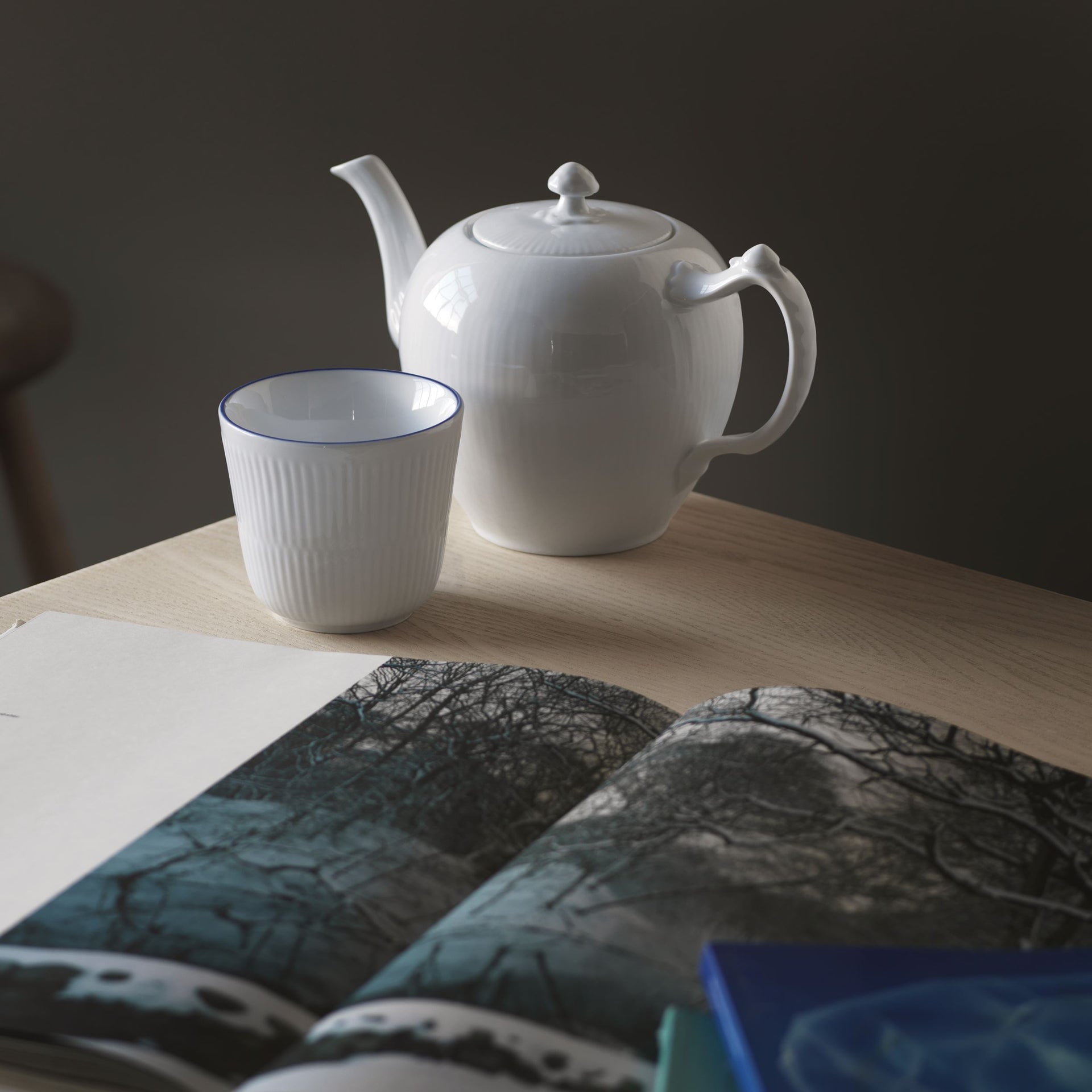 White Fluted Teapot, 100 cl
