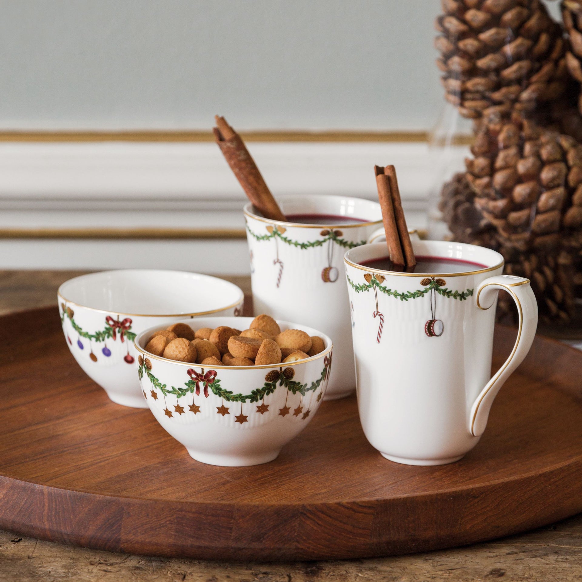 Stjerne Riflet Jul skål, 30 cl, 2 stk. - Star Fluted Christmas Bowl, 30 cl, 2 pcs