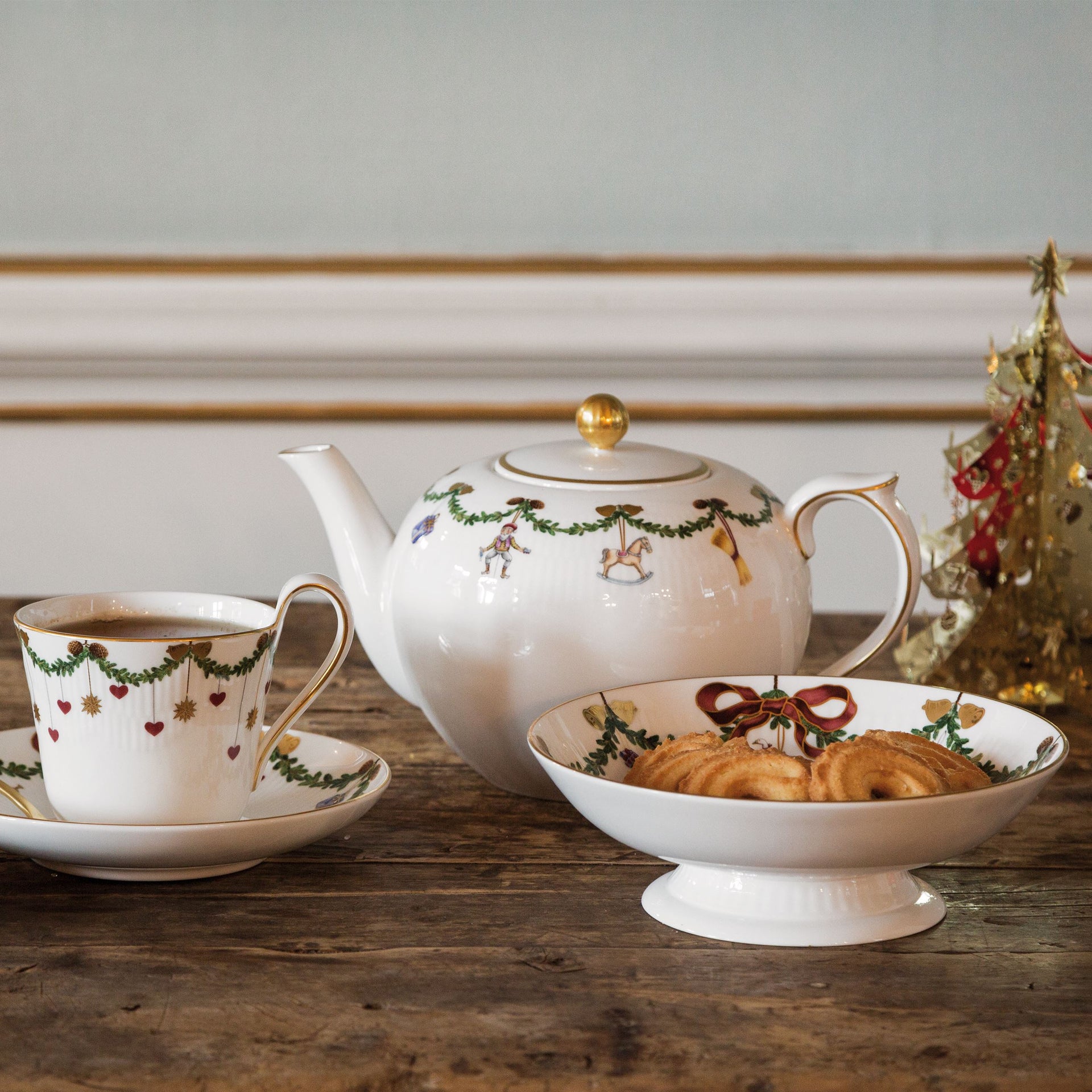 Star Fluted Christmas High Handle Cup and Saucer, 27 cl