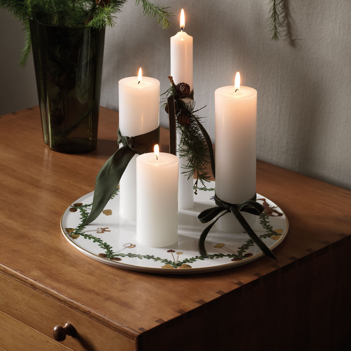 Star Fluted Christmas Dish, 32 cm
