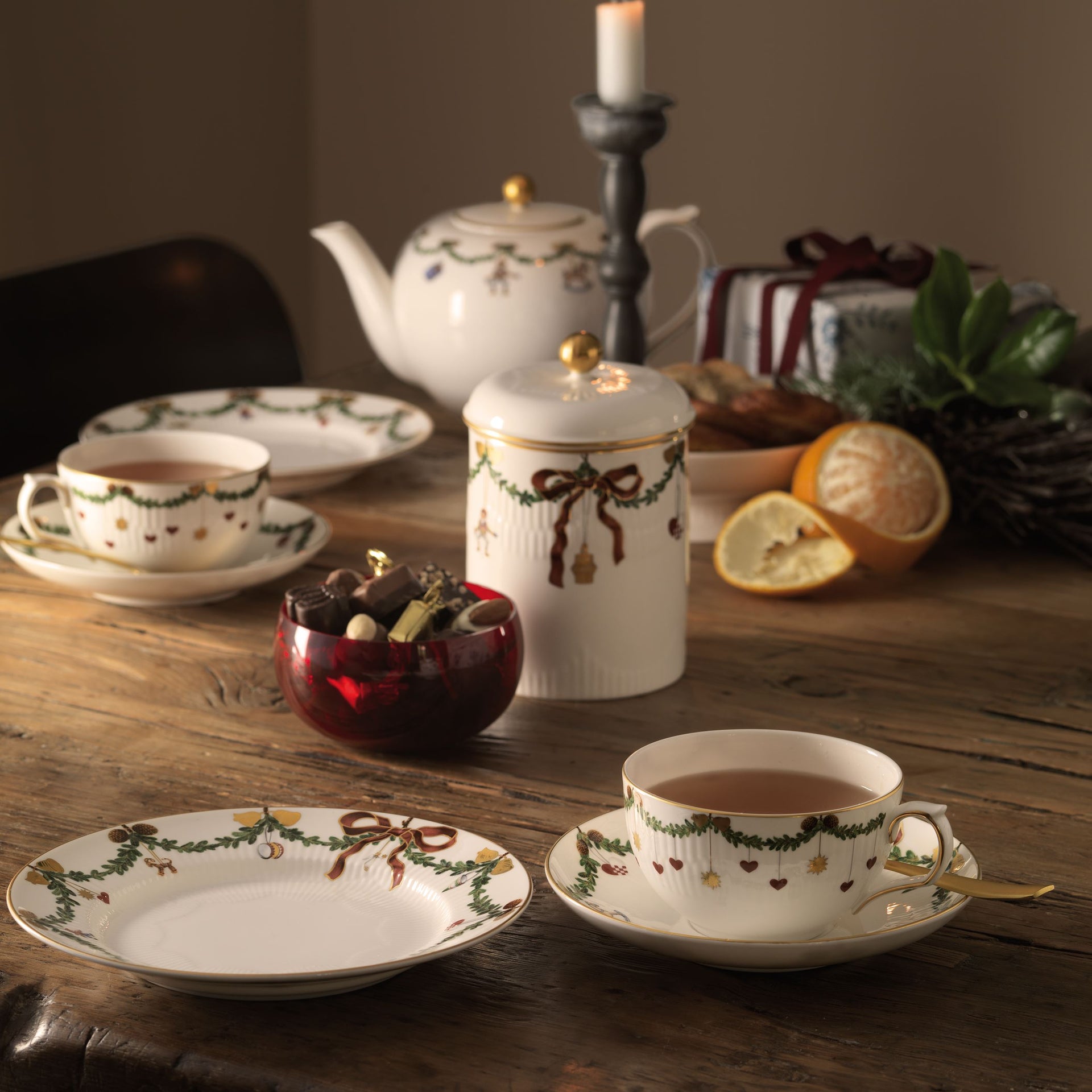 Stjerne Riflet Jul tallerken, 19 cm - Star Fluted Christmas Plate, 19 cm