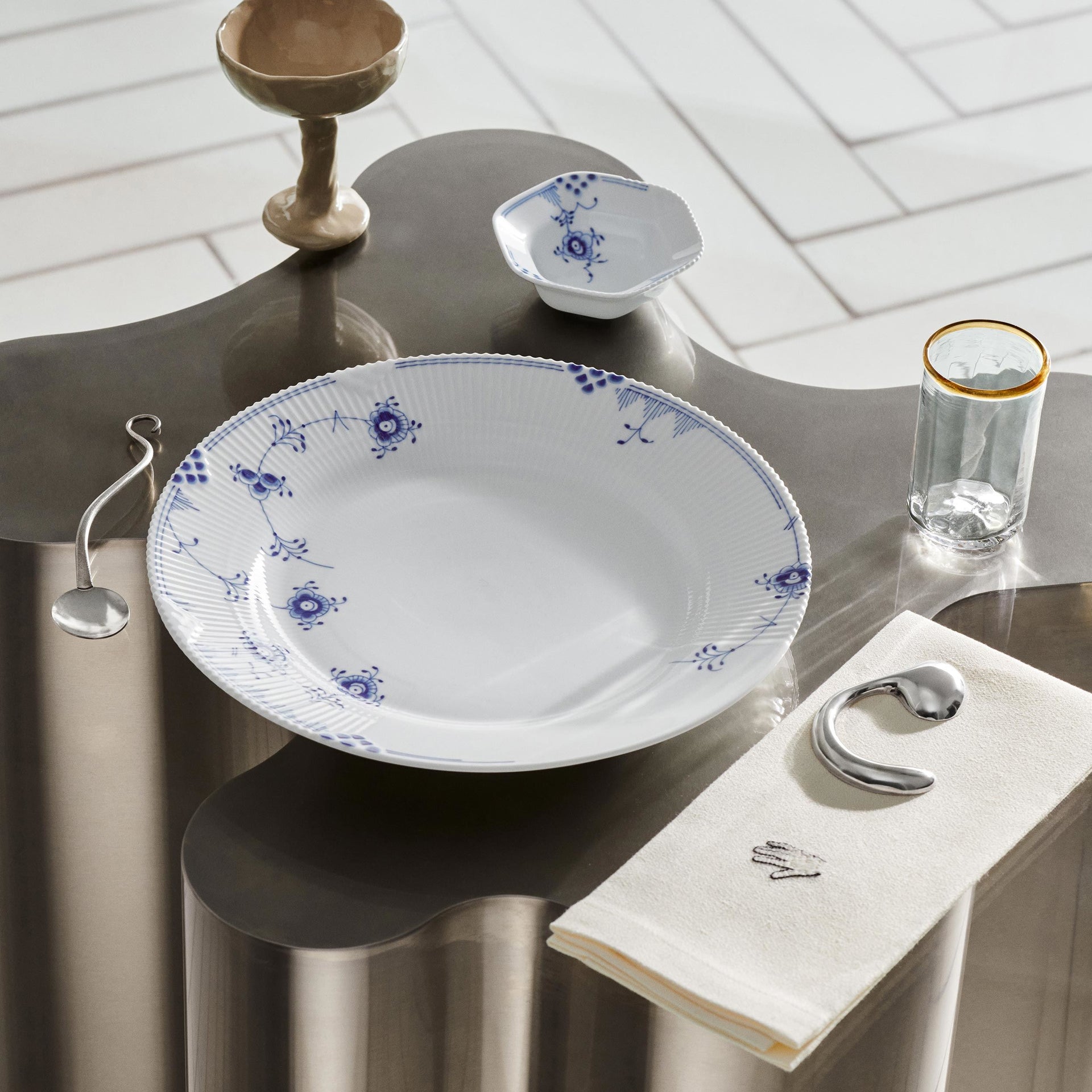 Elements Blau Teller, 28 cm - Blue Elements Plate, 28 cm