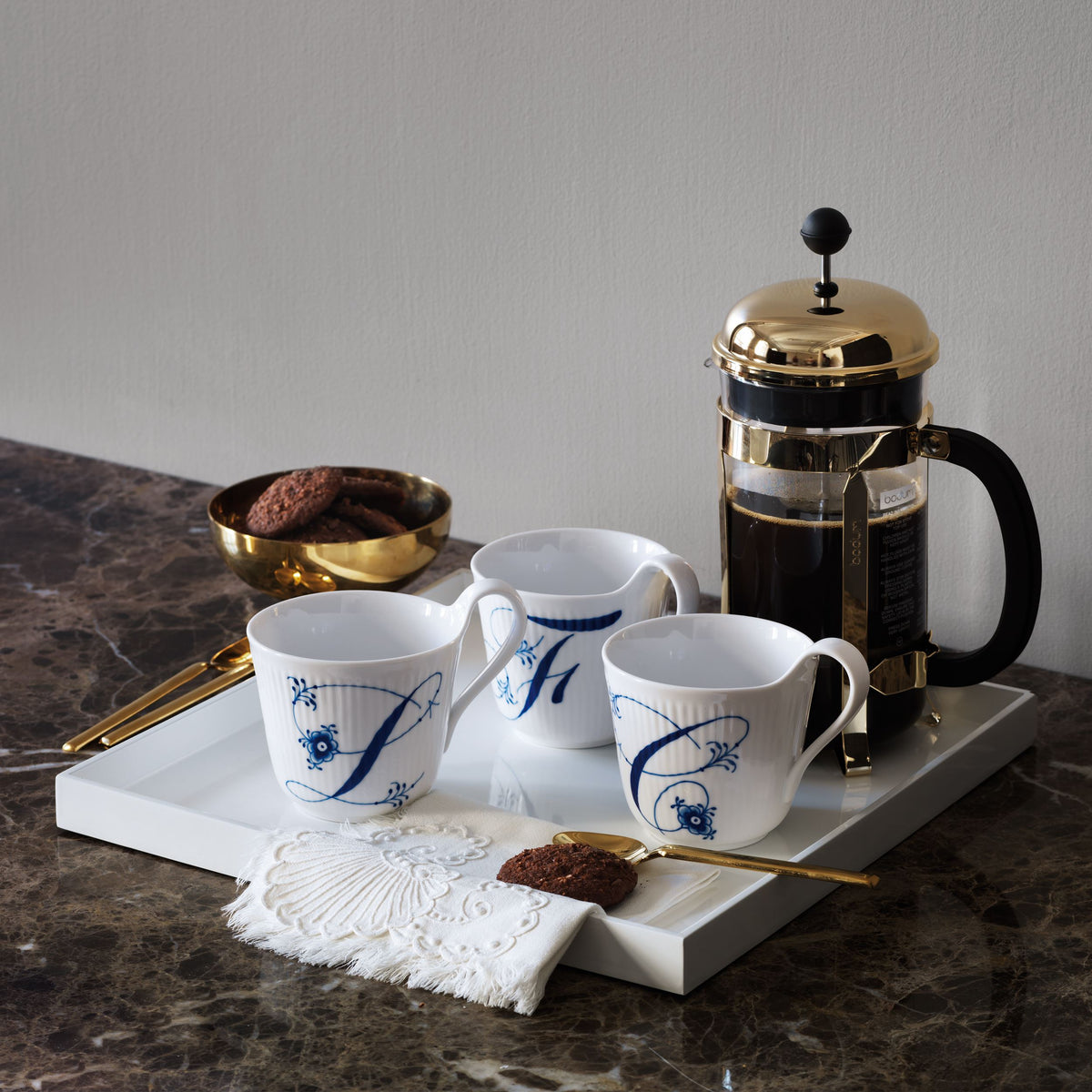 Alphabet Collection High Handle Cup, L, 33 cl