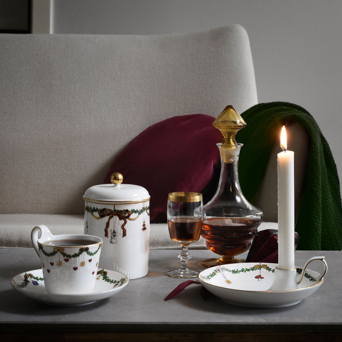 Star Fluted Christmas Candleholder, 17.5 cm