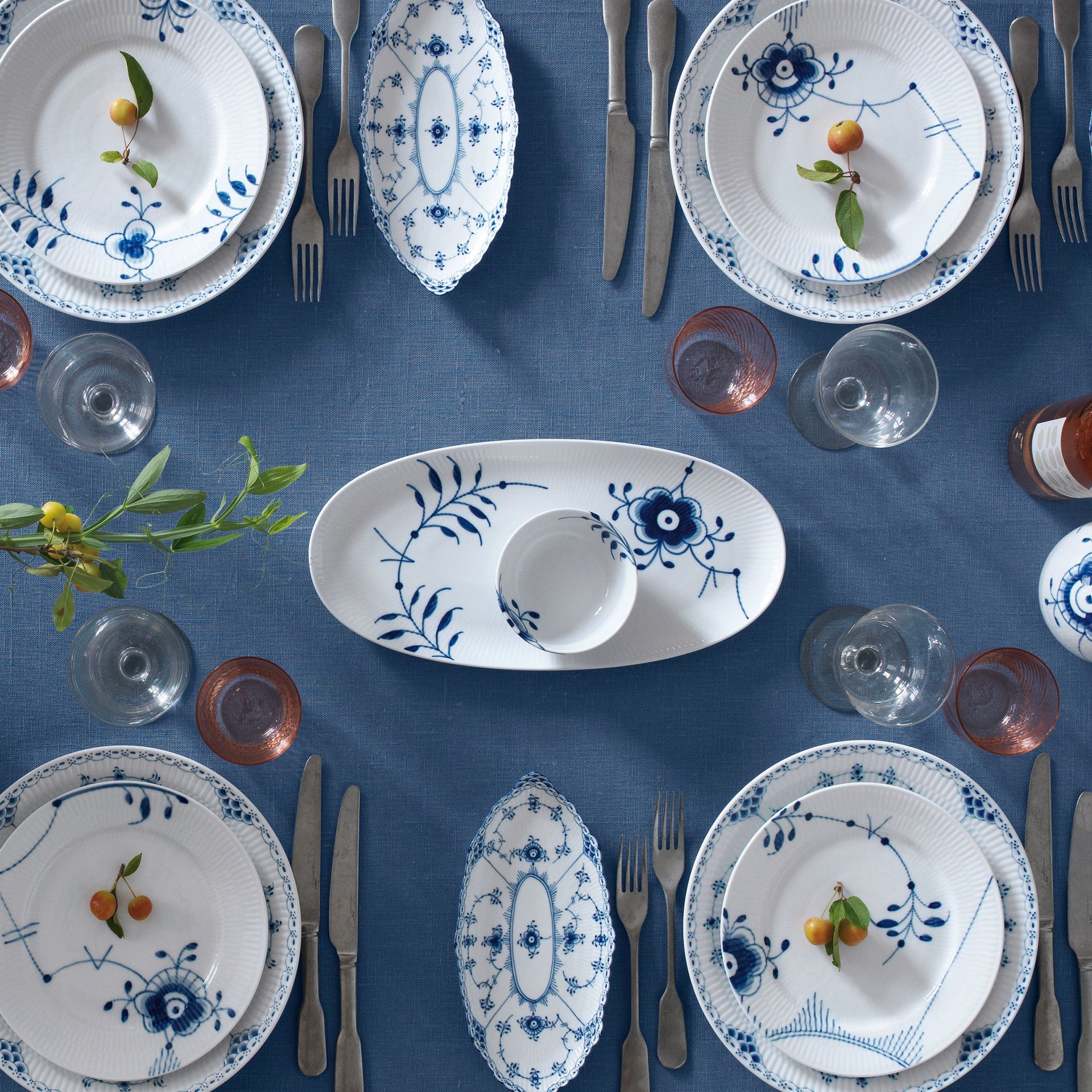 Blue Fluted Mega Dish, 37 cm