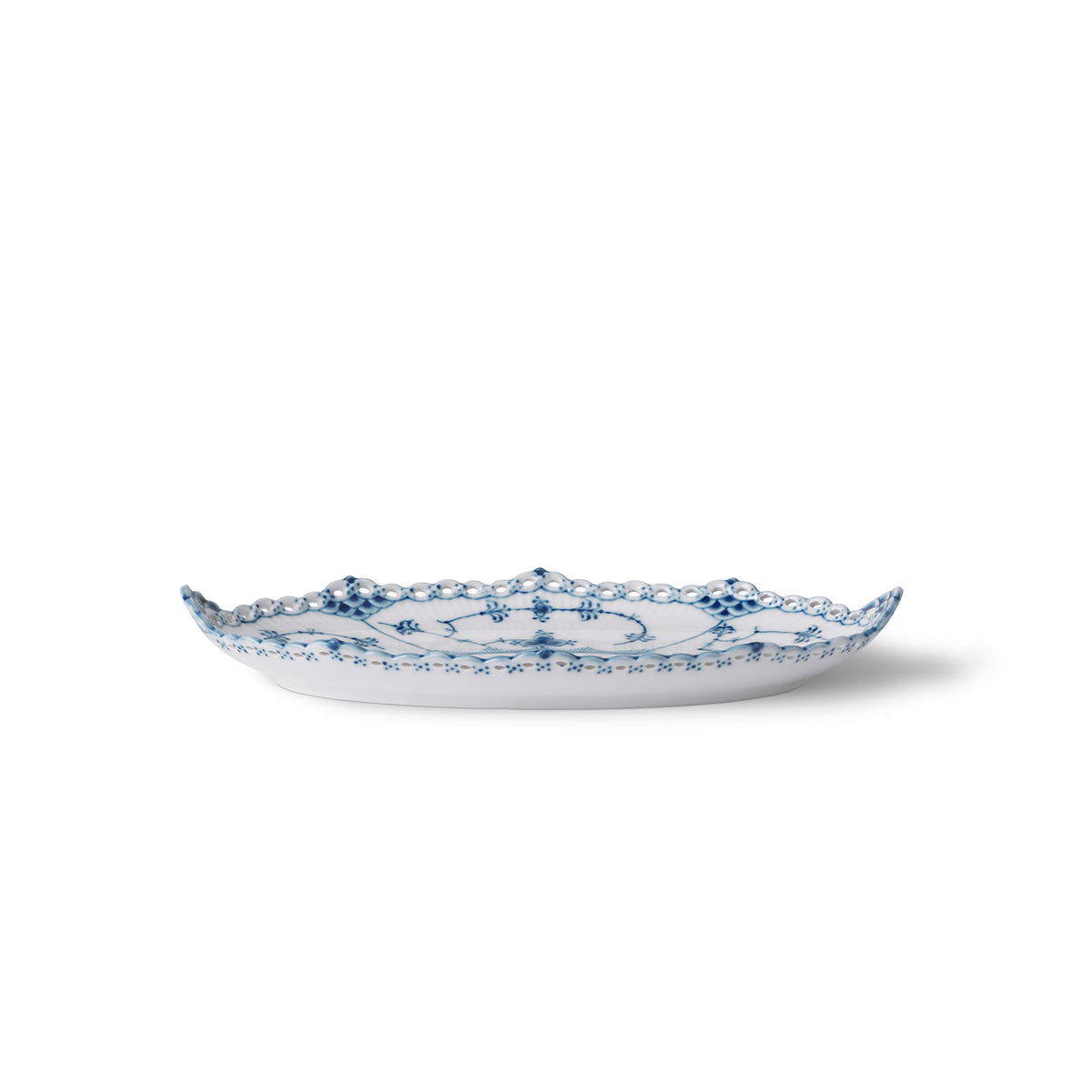 Blue Fluted Full Lace Assiette, 24.5 cm
