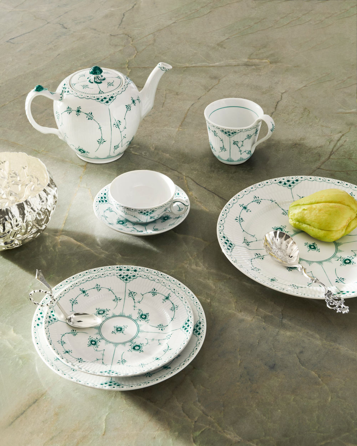 Emerald Green Fluted Half Lace Plate, 19 cm