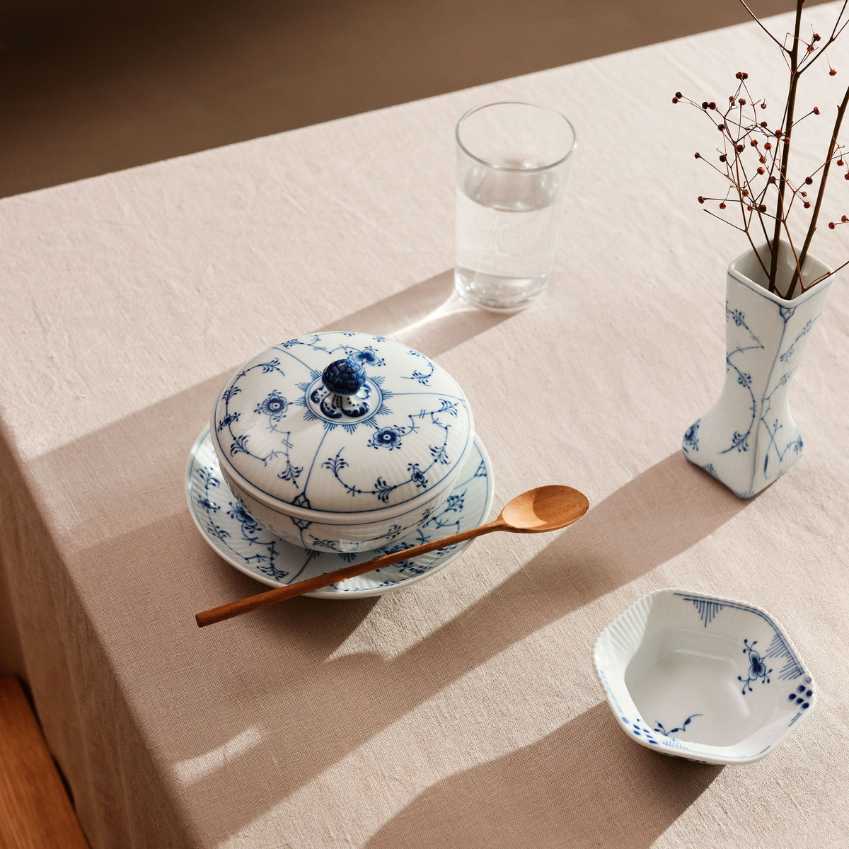 Blue Fluted Plain Bowl with Lid and Saucer, 38 cl