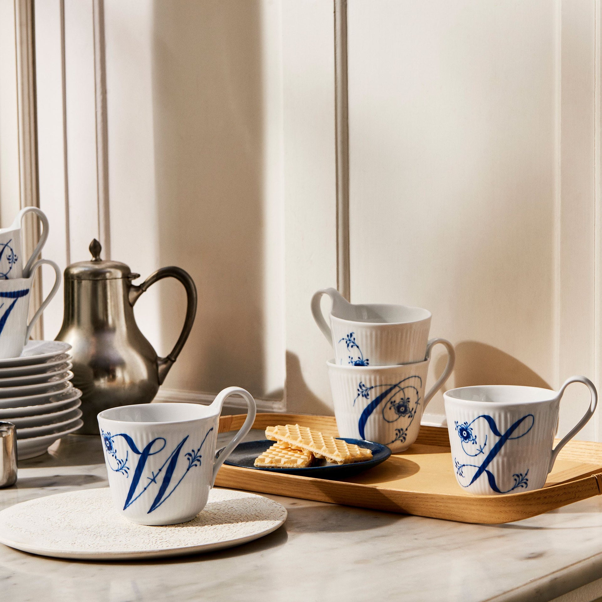 Alphabet Collection High Handle Cup, W, 33 cl