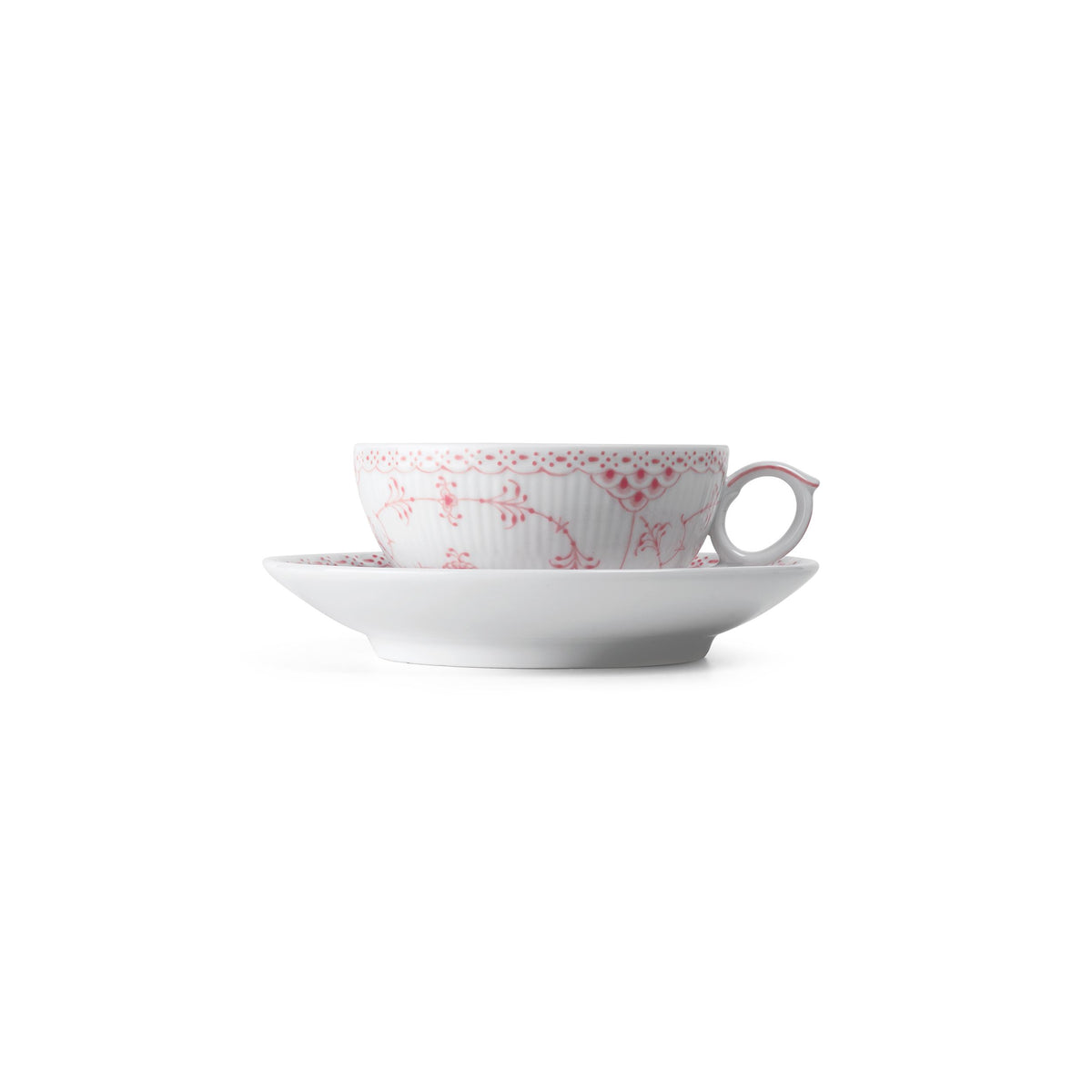 Koral Musselmalet Halvblonde kop og underkop, 20 cl - Coral Fluted Half Lace Cup and Saucer, 20 cl
