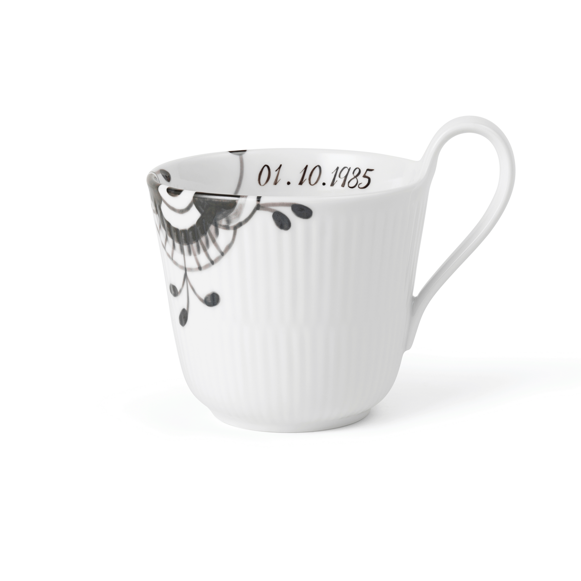 Sort Mega Riflet højhankskop, Bespoke, 33 cl - Black Fluted Mega High Handle Cup, Bespoke, 33 cl