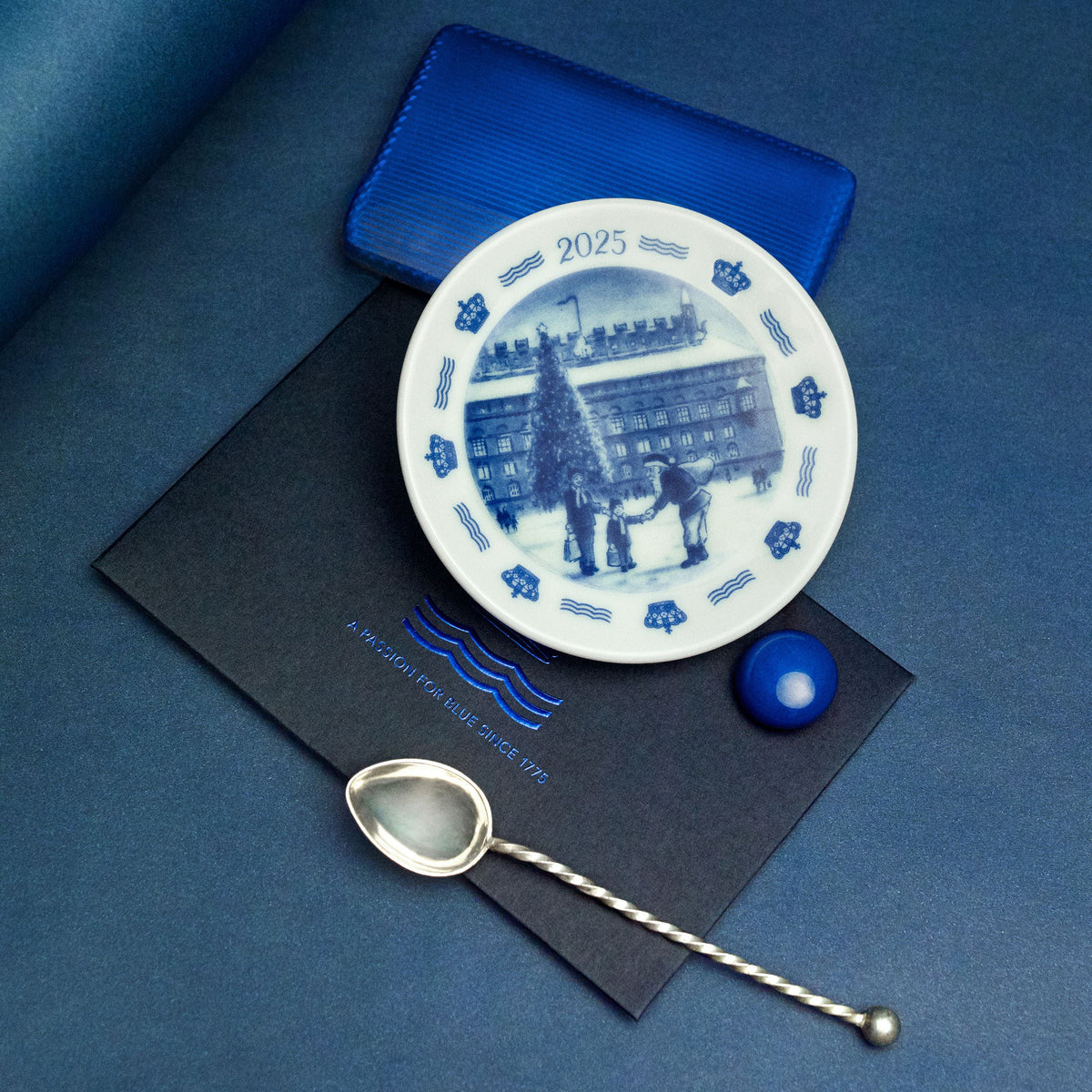 Blue Collectibles Christmas Plaquette 2025, Christmas in Copenhagen, 8.5 cm