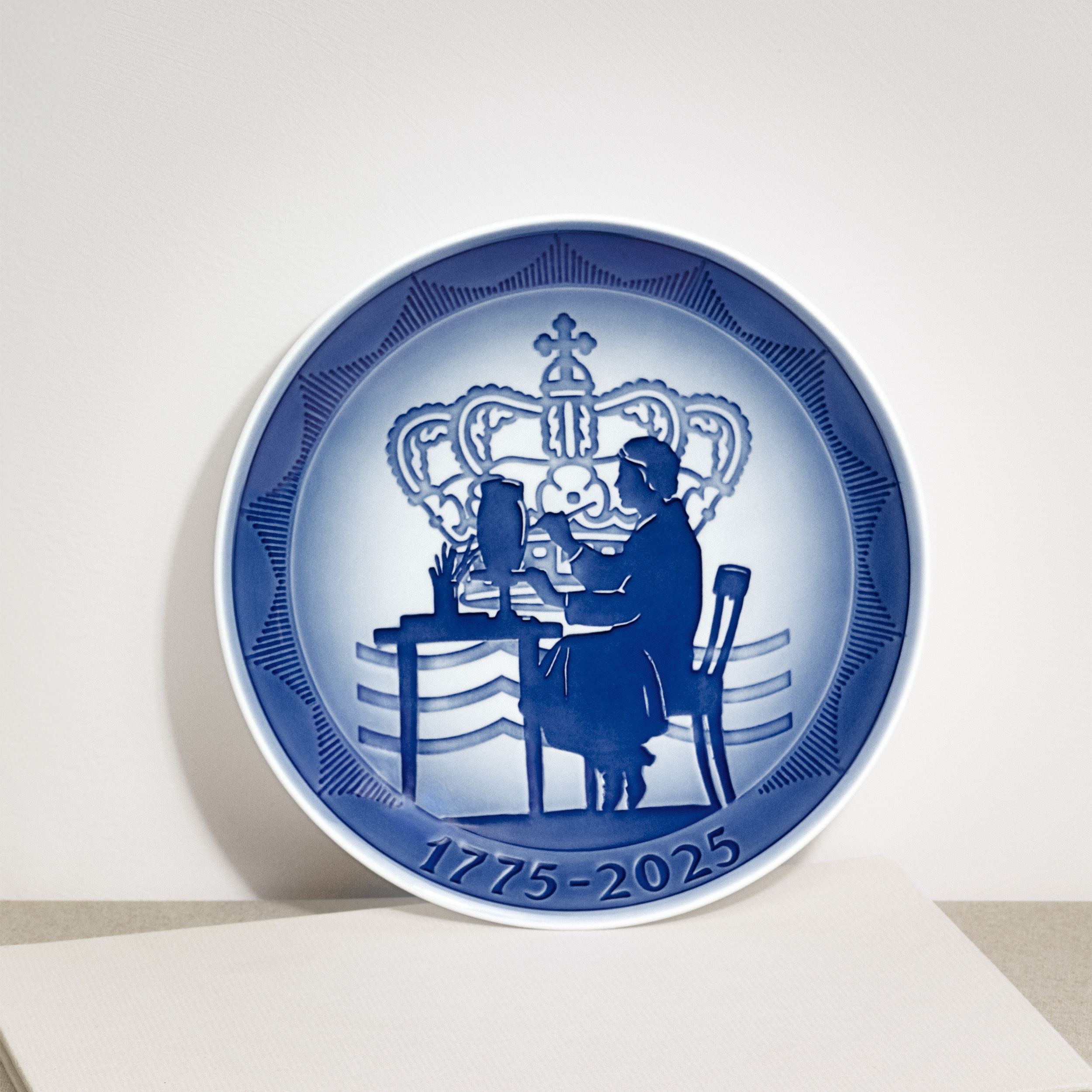プレート　ロイヤルファミリーシリーズ Blue Collectibles Royal Copenhagen Anniversary Plate 1775-2025