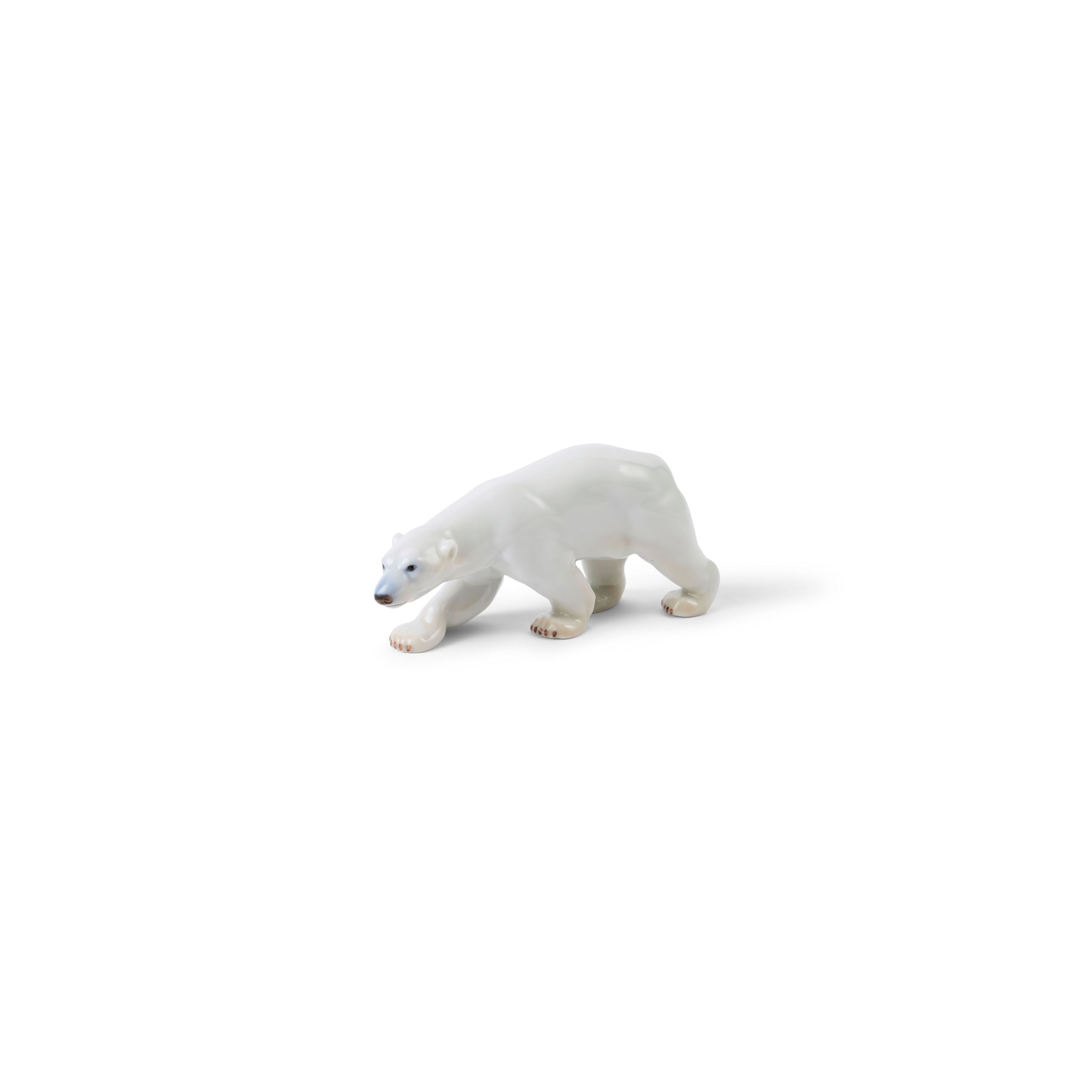 Polar bear walking Niels.Nielsen ３０cm Figurines Miniature Polar Bear, 6 cm | Royal Copenhagen