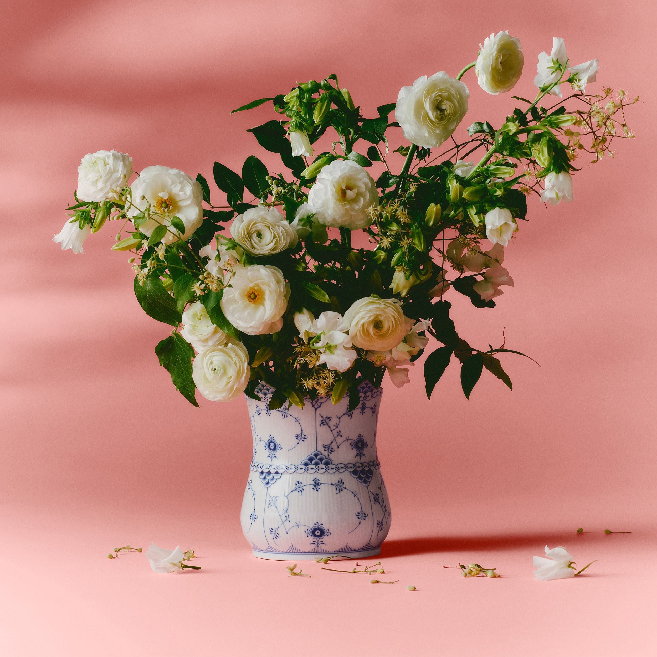 Blue Fluted Half Lace Vase, 17 cm | Royal Copenhagen