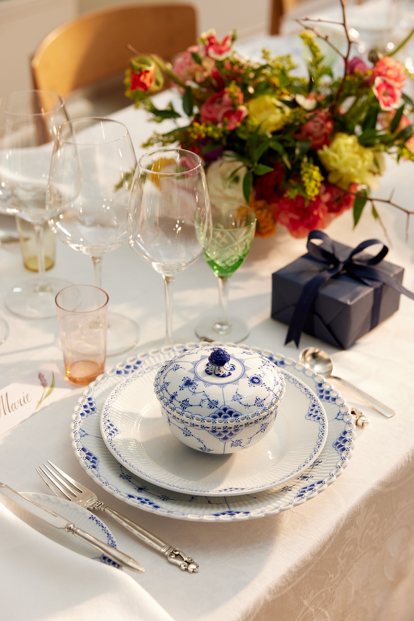 Blue Fluted Full Lace Sauce Boat, 40 cl | Royal Copenhagen