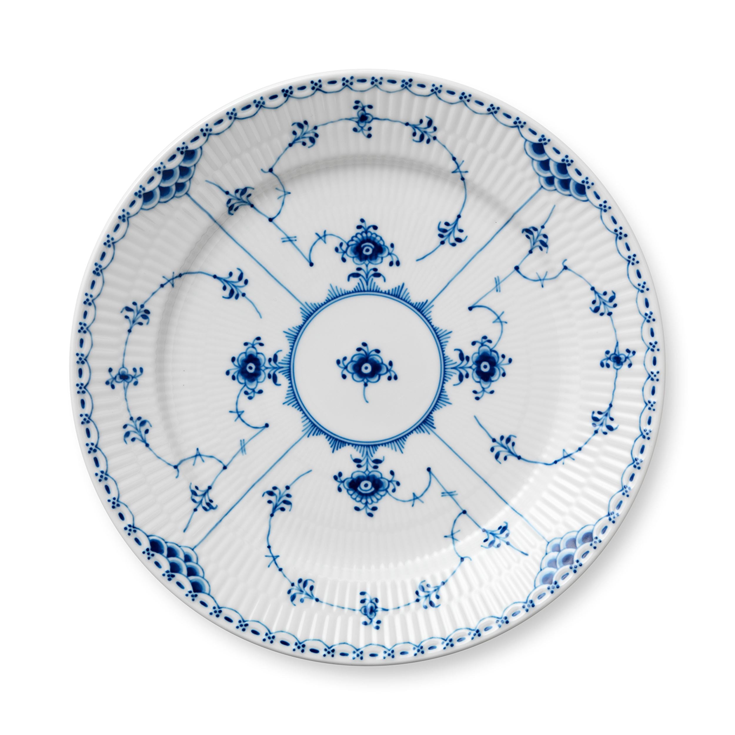 Blue Fluted Half Lace Plate, 27 cm | Royal Copenhagen